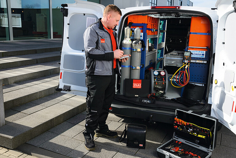 service and maintenance  CyberCool Indoor